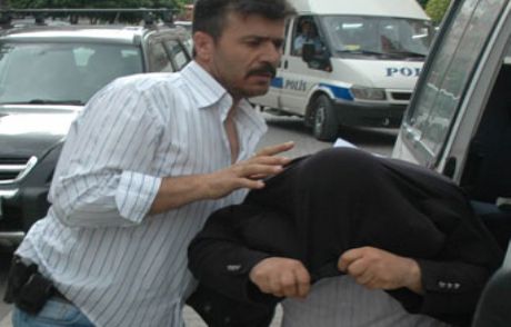 Tacizci Öğretmenden Pişkin Savunma