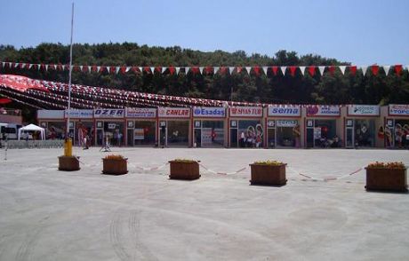 Sancaktepe'de Otogar Çarşı Açıldı