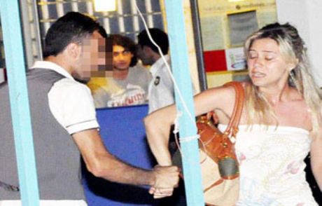 Kadına Şiddet Turist Objektifinde