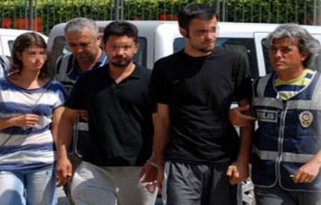 Eğlence Olsun Diye Ateş Etmişler