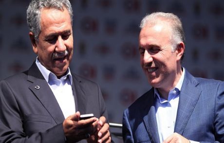 Ak Parti'den Somali'ye 100 Bin Sms