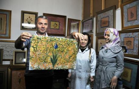 Başkan Uzun, Ebru Yaptı