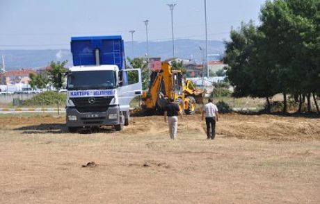 Kartepe'de Futbol Sahası Düzenleniyor