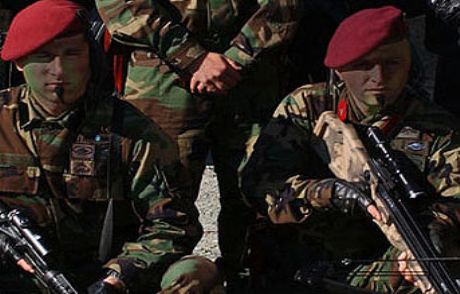 Bordo Bereliler Sınırda