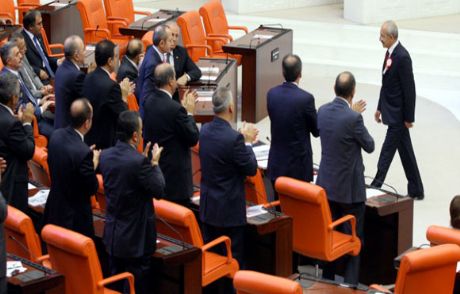 Olay Hakim Chp'ye Danışman Oldu