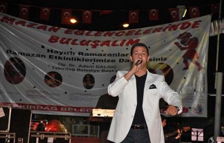 Tekirdağlı Sanatçıdan Muhteşem Konser