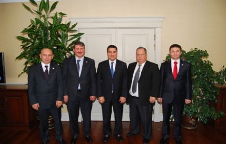 Uetd Heyetinden Babacan’a Ziyaret