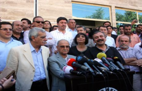 Bdp'den Meclise Dönüş Kararı