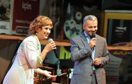Başkan İle Şükriye Tutkun Düet Yaptı