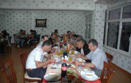 Karasu Belediye Başkanından Basına İftar
