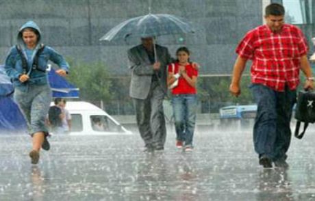 İstanbul'a Yağmur Geliyor