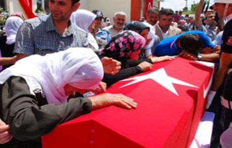 Şehit Polis İçin Gözyaşları Sel Oldu