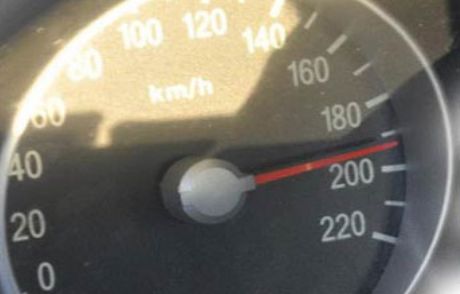 Hız Göstergesi 191'de Takılı Kaldı