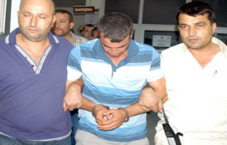 Cezaevinden Çıktı Karısını Öldürdü