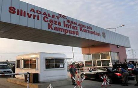 Ergenekon'da Üç Tahliye