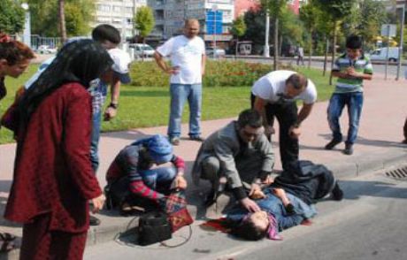 Düştüğü Otobüsün Tekeri Başını Ezdi