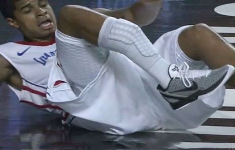 Basketbolcunun Ayağı Çok Fena Kırıldı!