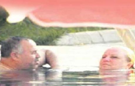 Havuz Fotoğrafları Bdp'yi Karıştırdı