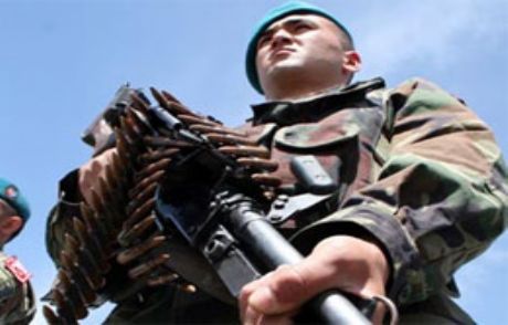 Siirt'te Bir Grup Pkk'lı Çembere Alındı