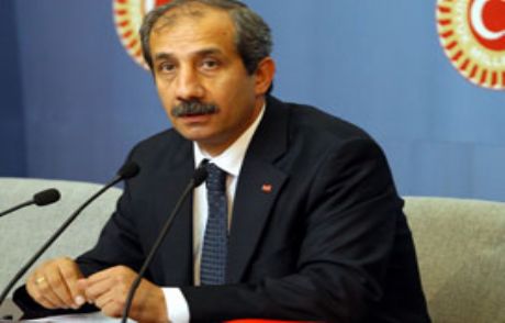 Chp'de Tüzük Kurultayına İlk İmza