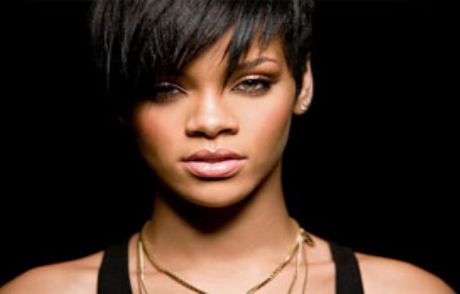 Rihanna'dan Thy'ye Telif Davası