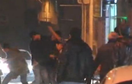 Polis Gelene Kadar Taşlı Sopalı Savaş!