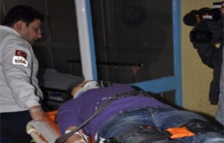 Askeri Araç Minibüse Çarptı