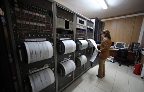 Endonezya Açıklarında 7.2'lik Deprem