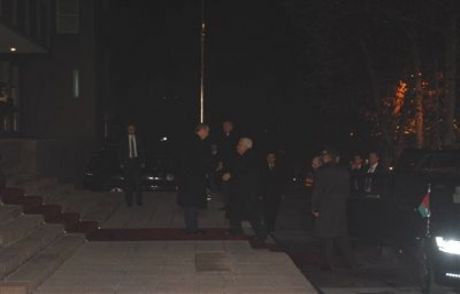 Filistin Devlet Başkanı Abbas Başbakanlık'ta