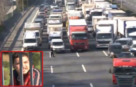 İstanbul Trafiğine 'aşık' Engeli