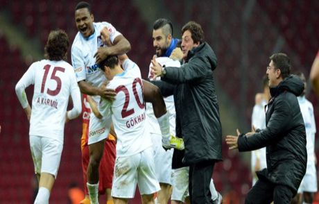 1461'in Hocasından İsyan: Saygı Bekliyoruz