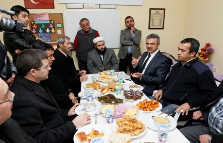 Köşker Yavuz Selimlileri Dinledi