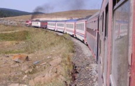 Anadolu Ekspresi'nin Vagonu Raydan Çıktı