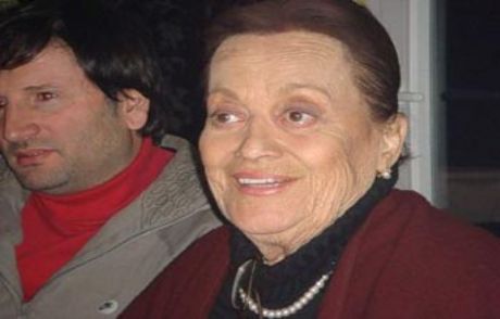 Ünlü Oyuncu İyiliğinin Esiri Oldu