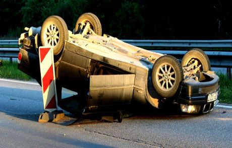 Mhp'li Yöneticiler Trafik Kazası Geçirdi