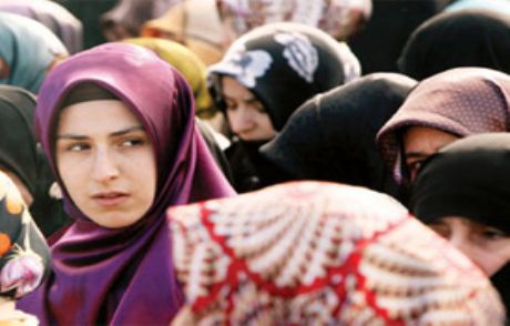 28 Şubat Kayseri İmam Hatip'te Sürüyor