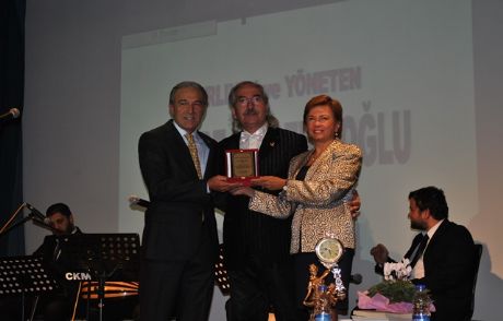 Anılar Ve Müzikte Erge Ve Kaya