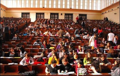 Cuma Saatimi Özgür Bırak