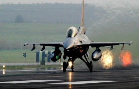 Savaş Uçakları Pkk'ya Bomba Yağdırdı