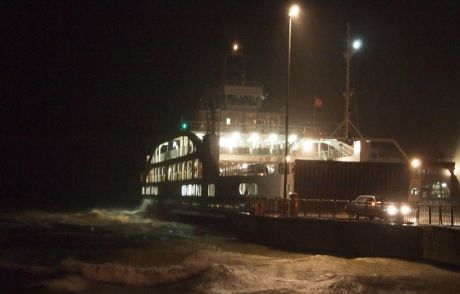 Deniz Ulaşımına Fırtına Engeli