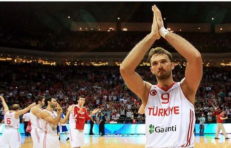 '12 Dev Adam' Hedefe Ulaştı