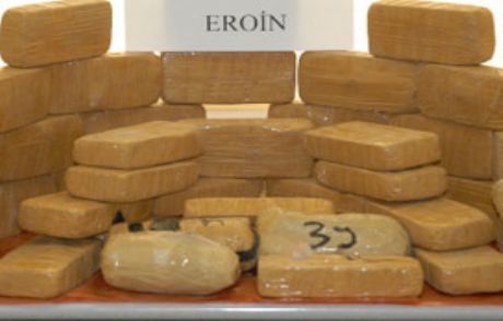 Sınırda 3 Kilogram Eroin Ele Geçirildi