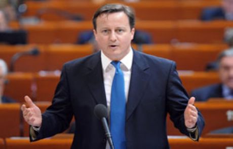 Cameron'dan Aihm'e Eleştiri Yağmuru