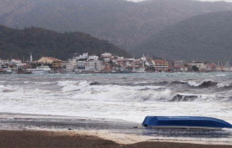 Karadeniz'de Fırtına Uyarısı