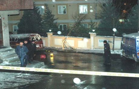 Buz Faciası: 1 Ölü, 2 Yaralı