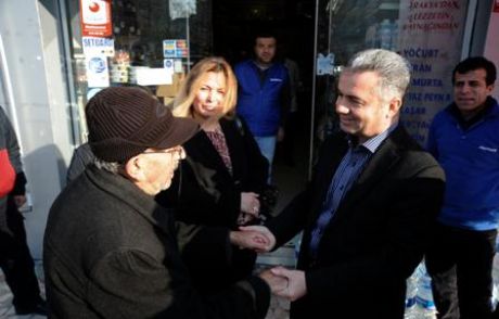 Başkan Uzun, Atrium Çarşısı'nı Gezdi