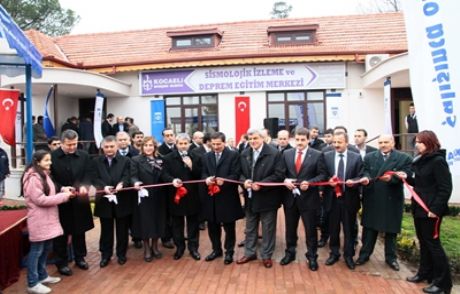 7.4'ü Tekrar Yaşadılar