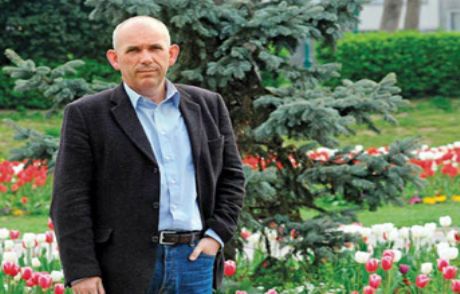 'türk Olsaydım Delirirdim'