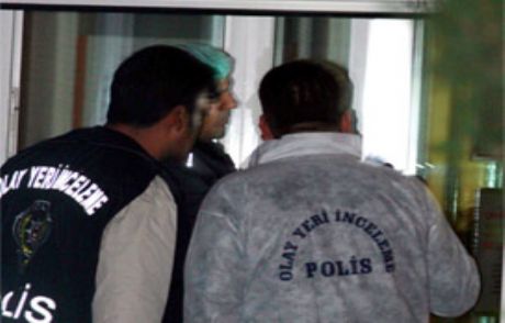 Sancaktepe'de Markete Ses Bombalı Saldırı