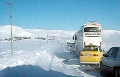 Bingöl'de Ulaşıma Kar Engeli